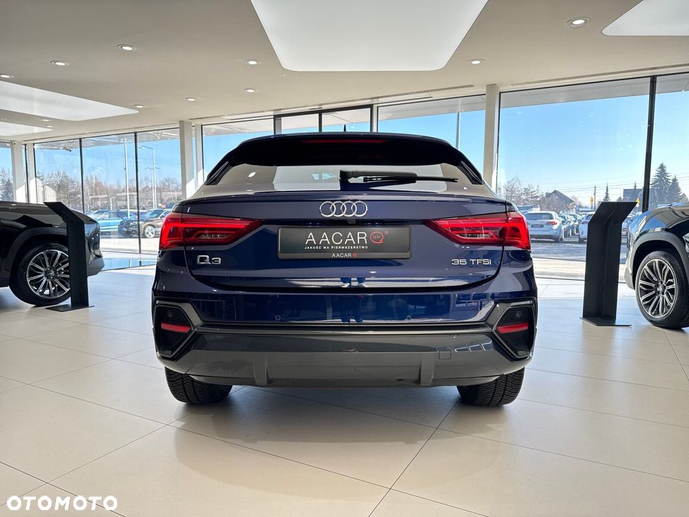 Audi Q3 Sportback - 4