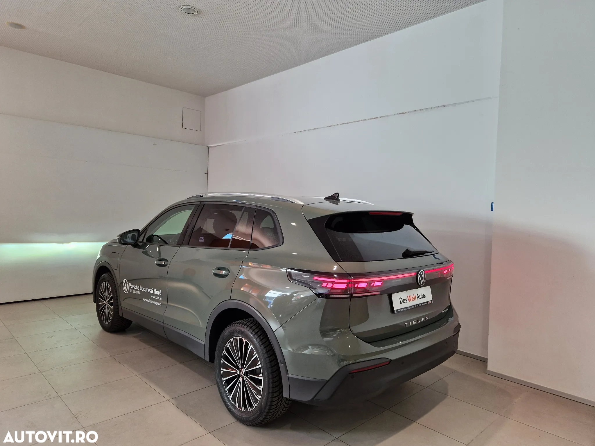 Volkswagen Tiguan - 3