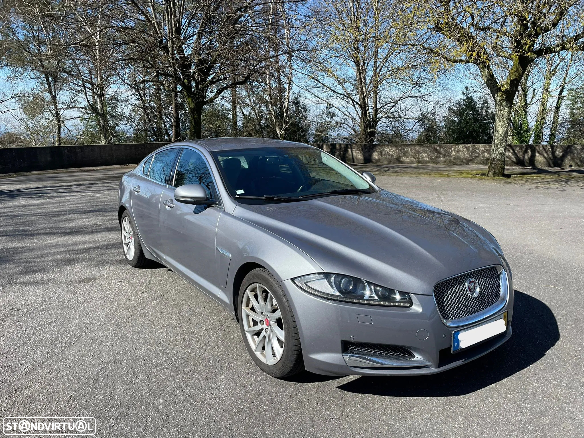 Jaguar XF 2.2 D Premium Luxury - 2