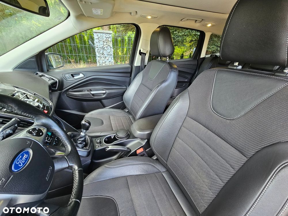 Ford Kuga 2.0 TDCi 4x4 Titanium - 20