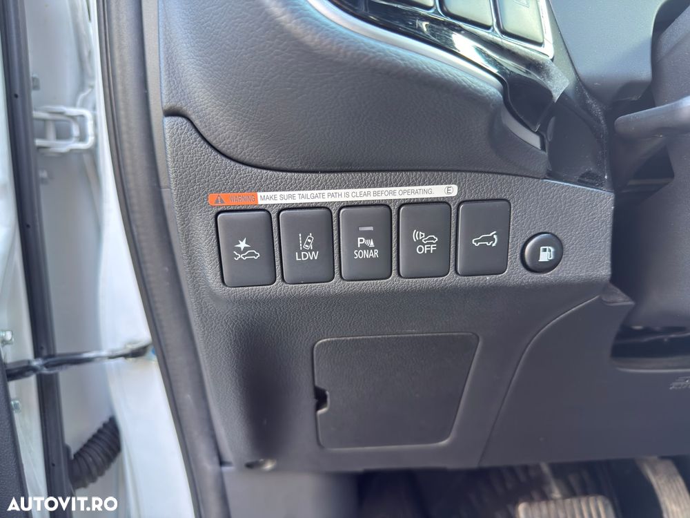 Mitsubishi Outlander PHEV 2.4 L 4X4 Instyle+ - 17