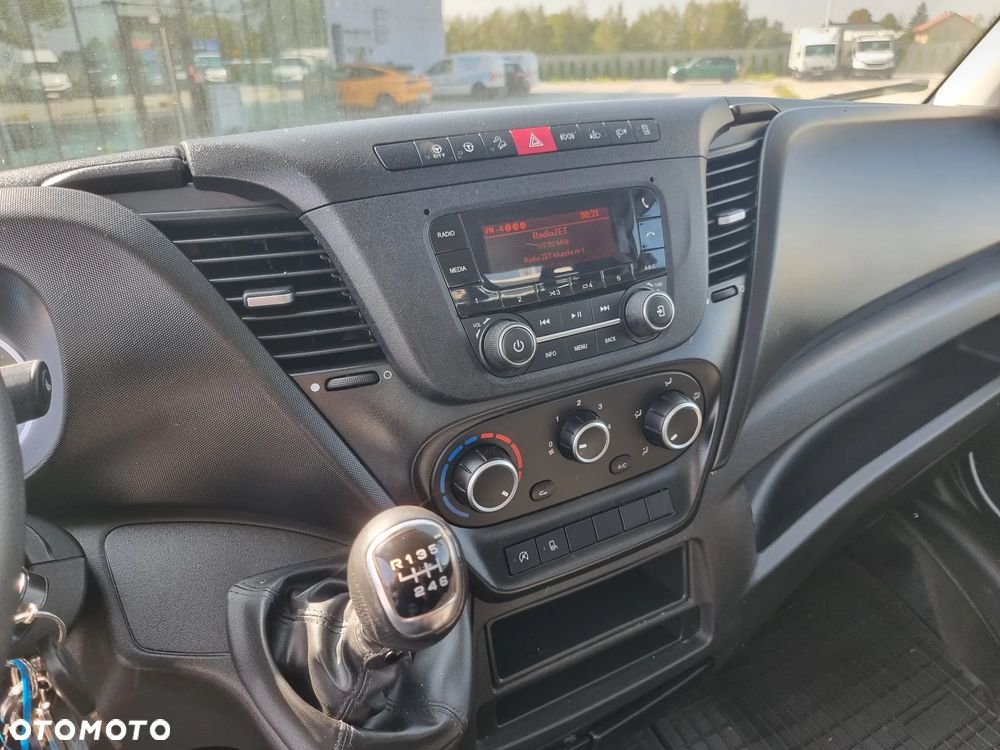 Iveco Daily 35C14 - 11