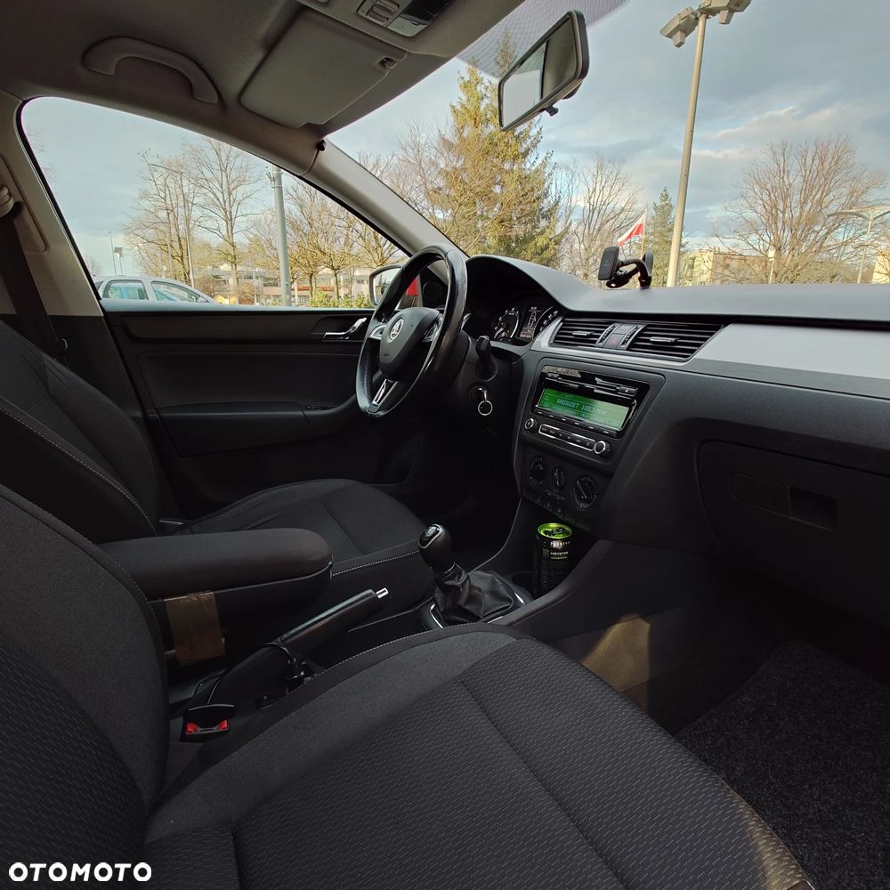 Skoda RAPID 1.2 TSI Ambition - 2