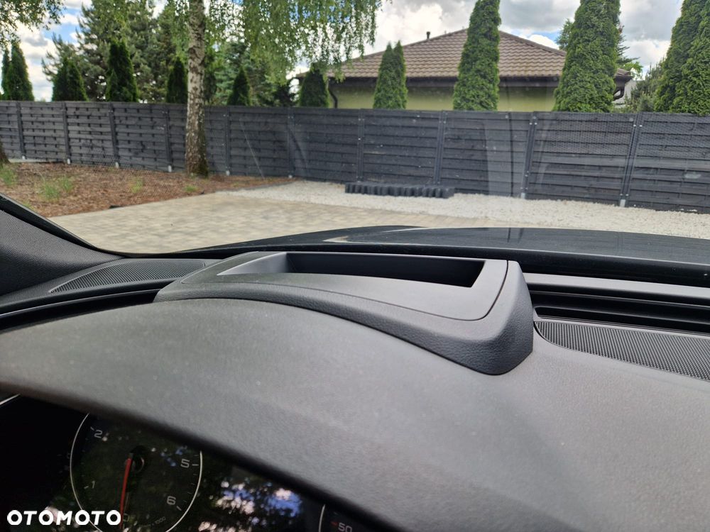 Audi A6 Avant 3.0 TDI DPF quattro tiptronic sport selection - 11