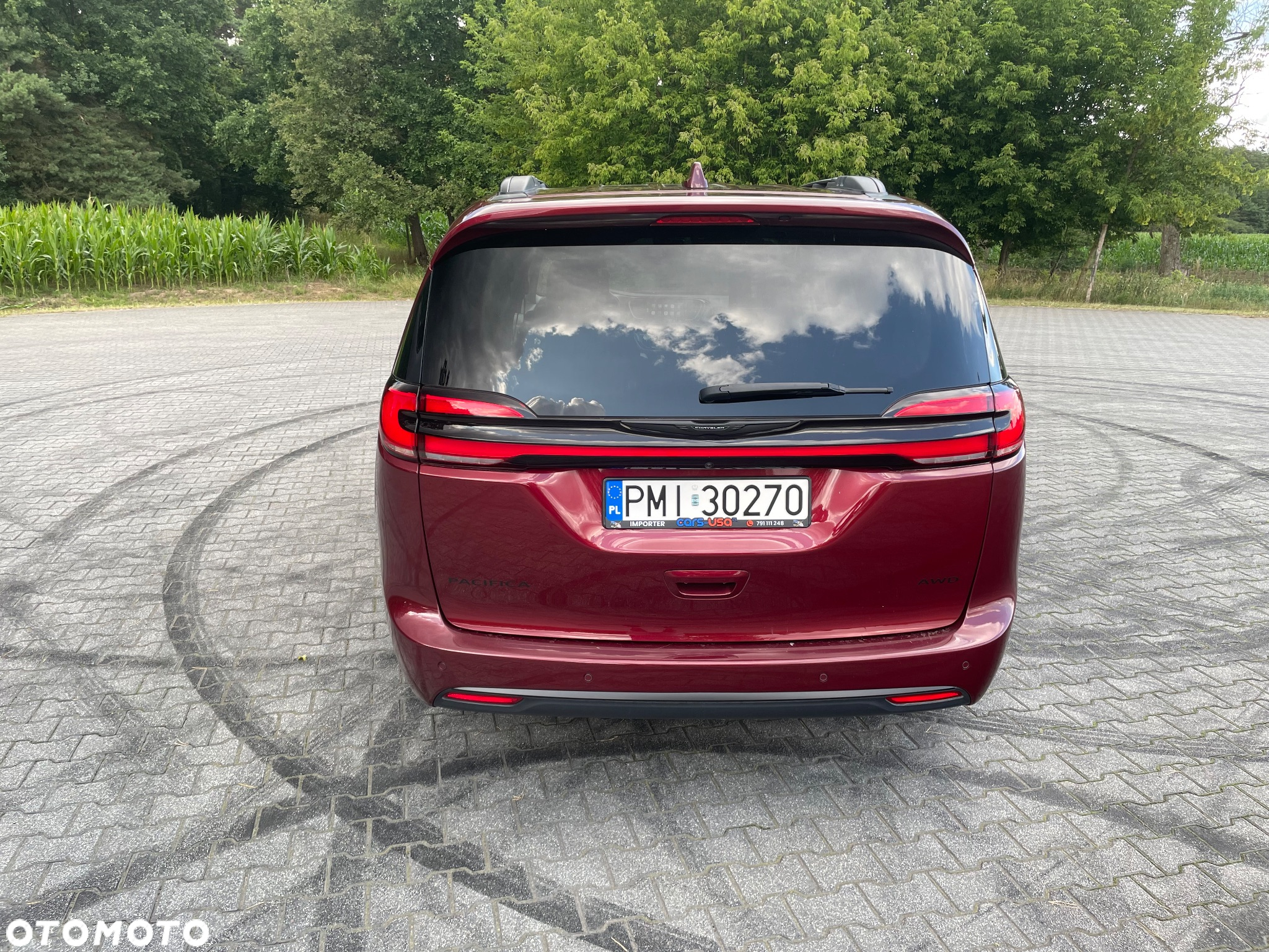 Chrysler Pacifica - 4