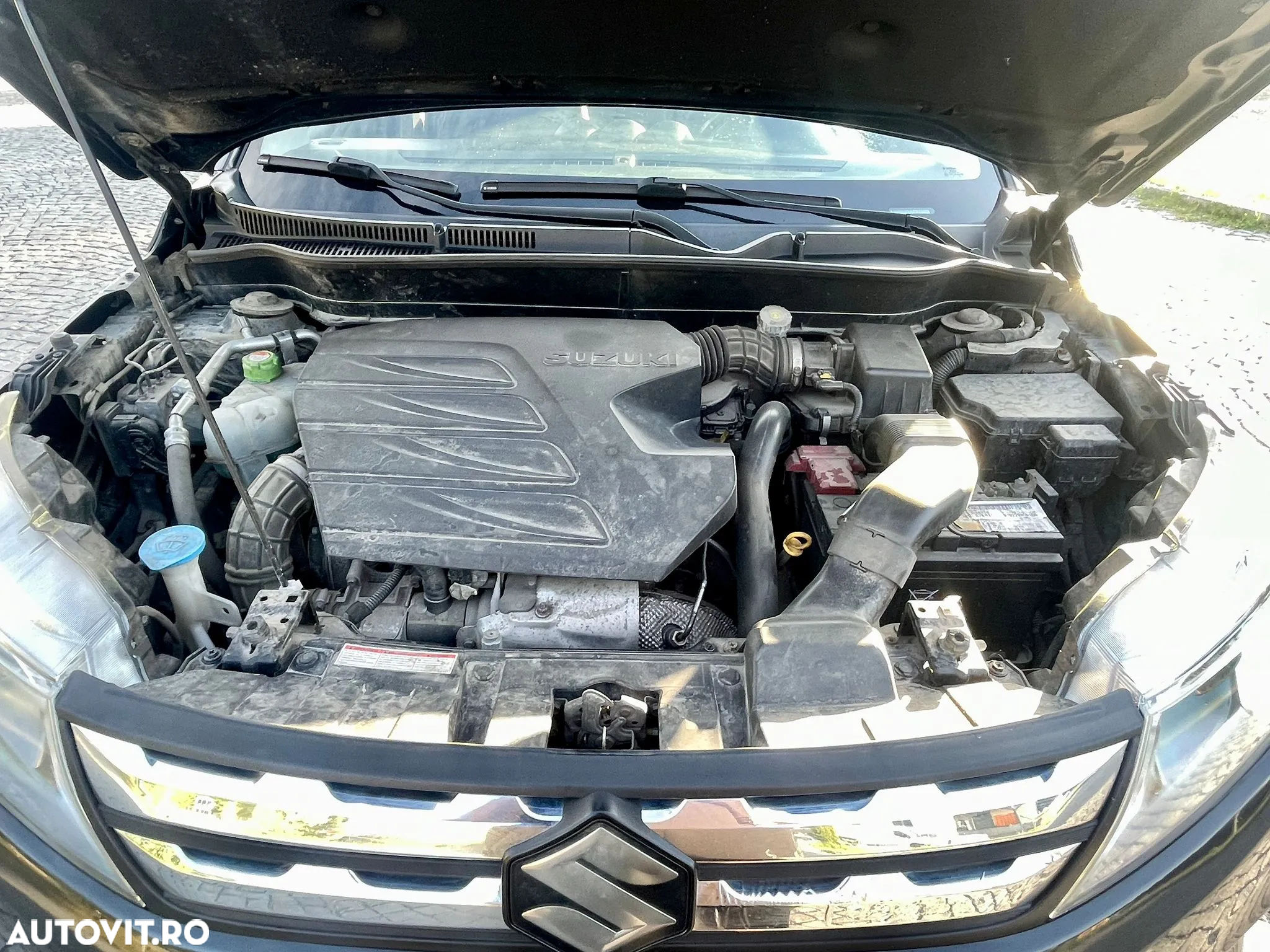 Suzuki Vitara 1.6 DDIS 4X4 Luxus - 18