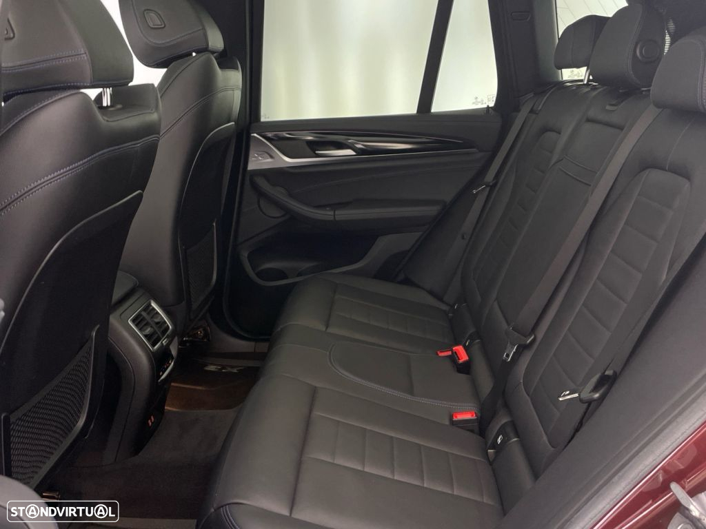BMW iX3 M Sport Impressive - 12