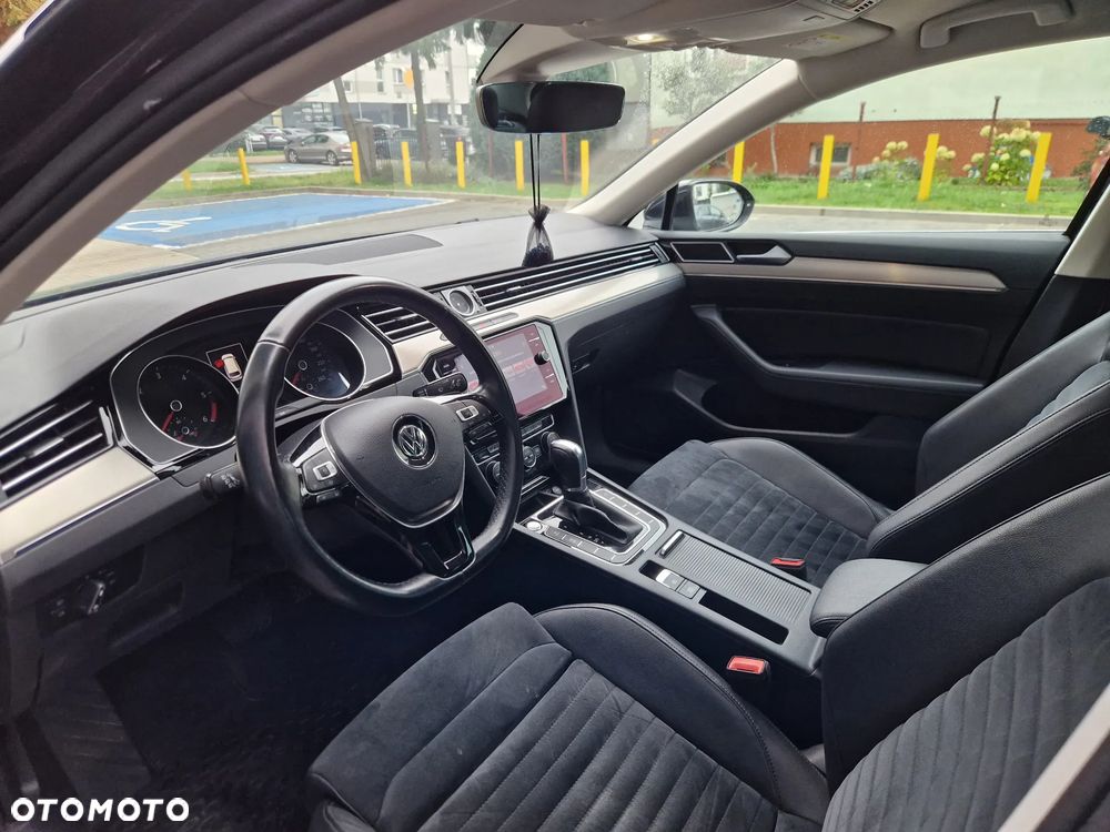 Volkswagen Passat 2.0 TDI BMT Highline DSG - 17