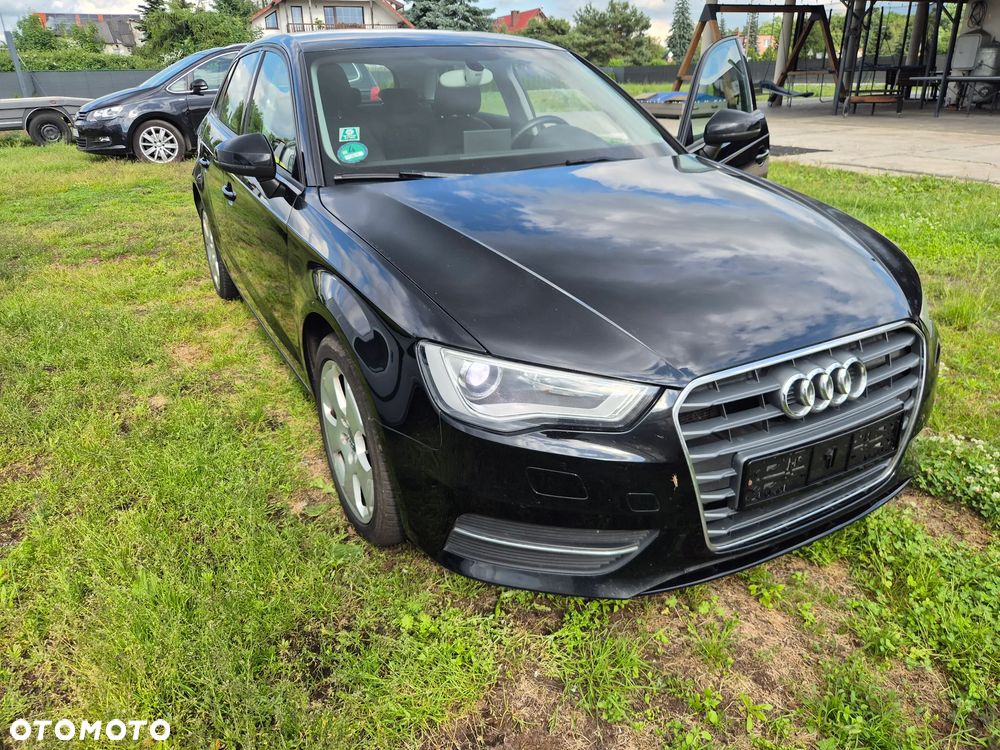 Audi A3 Sportback 1.6 TDI Attraction - 12