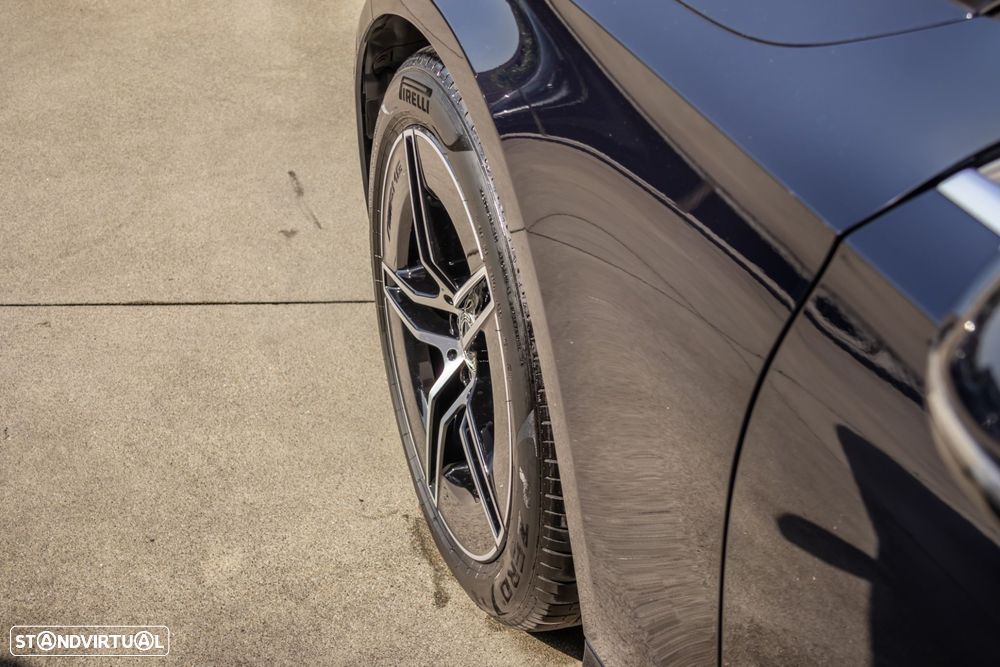 Mercedes-Benz E 220 d - 11
