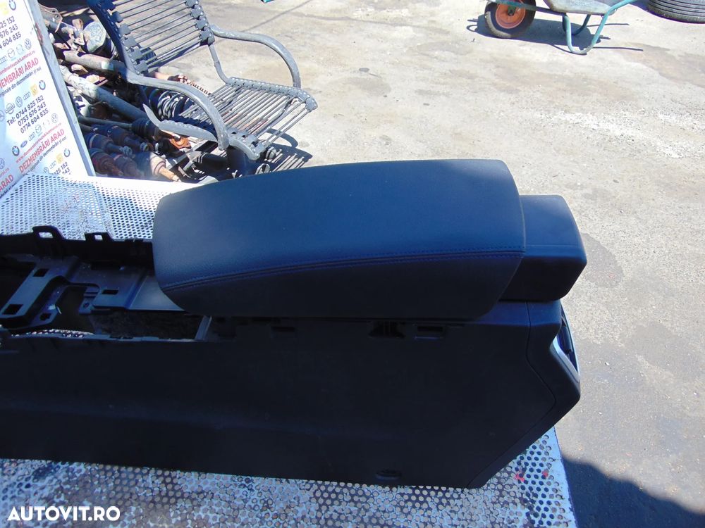 Cotiera Renault Megane 4 an 2016-2024 cotiera centrala consola megaNE 4 - 5