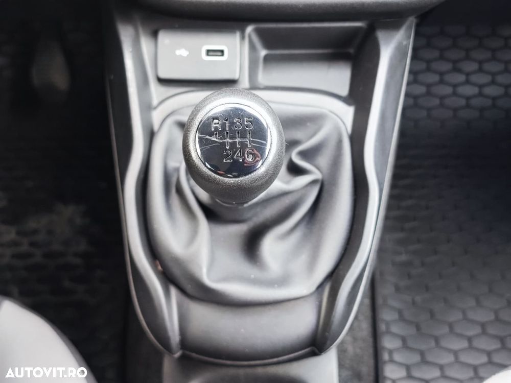 Fiat Doblo Combi 1.6 Mjet 105 CP Maxi Confort - 19