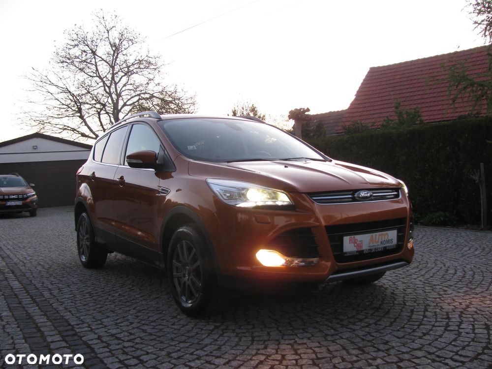 Ford Kuga 2.0 TDCi 2x4 Titanium - 39