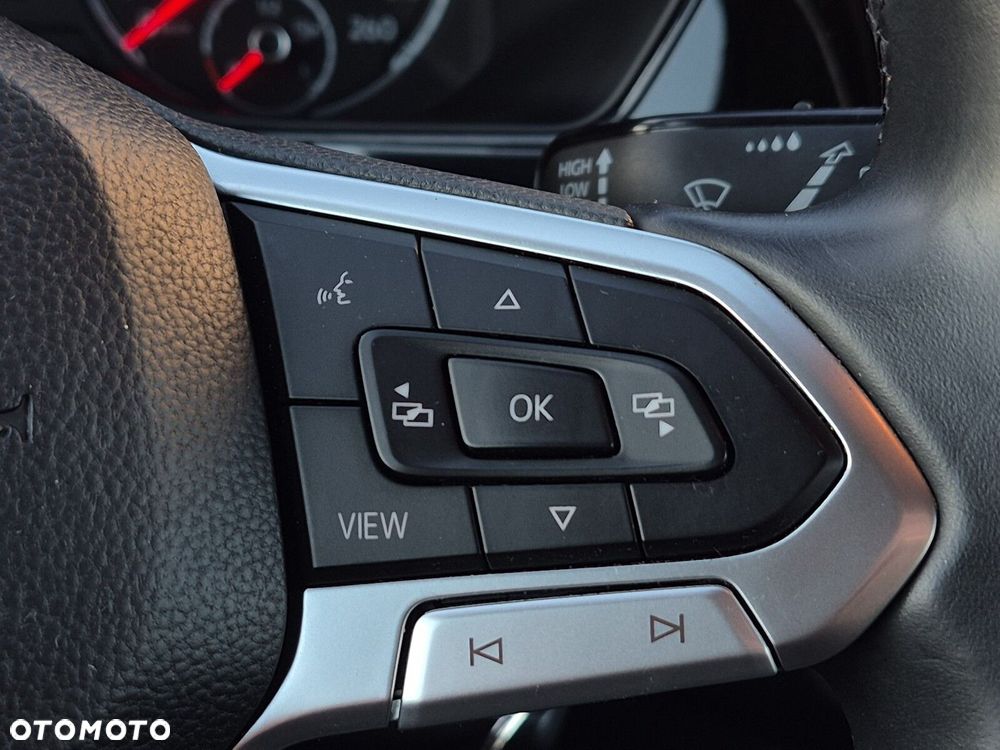 Volkswagen T-Cross - 19