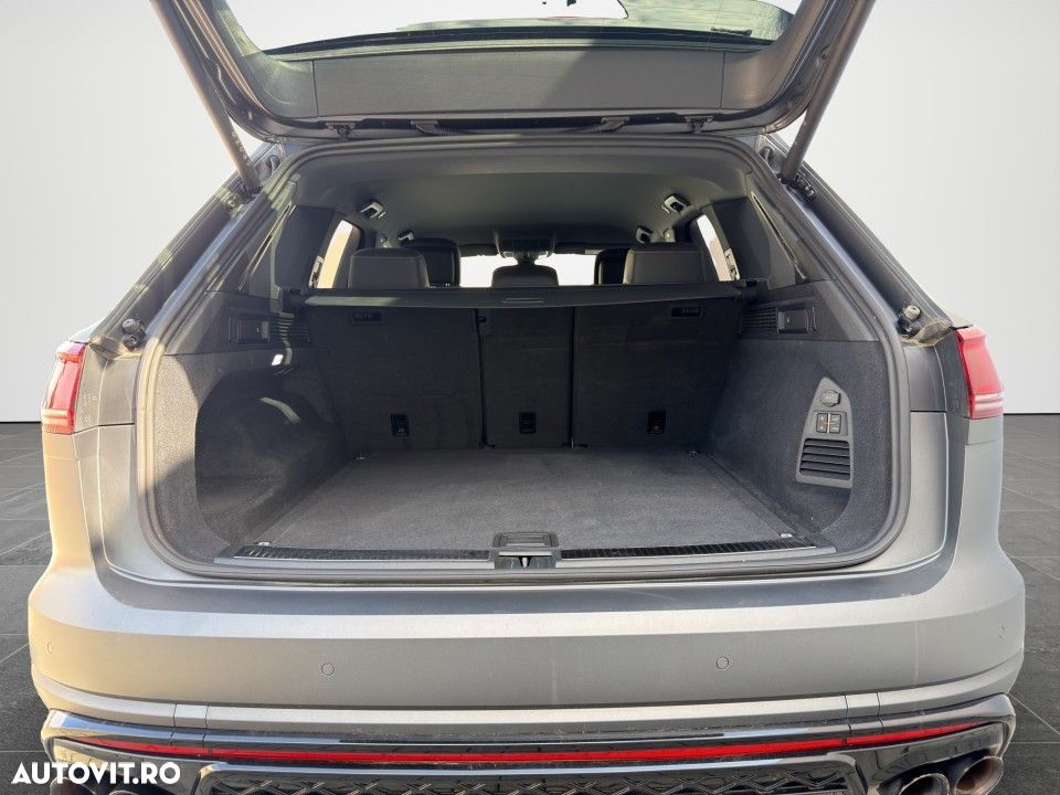 Volkswagen Touareg - 10