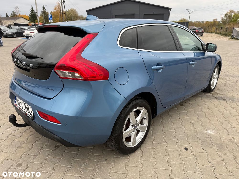 Volvo V40 D2 Momentum - 10