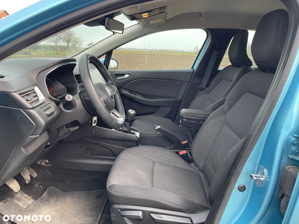 Renault Clio TCe 100 INTENS - 18