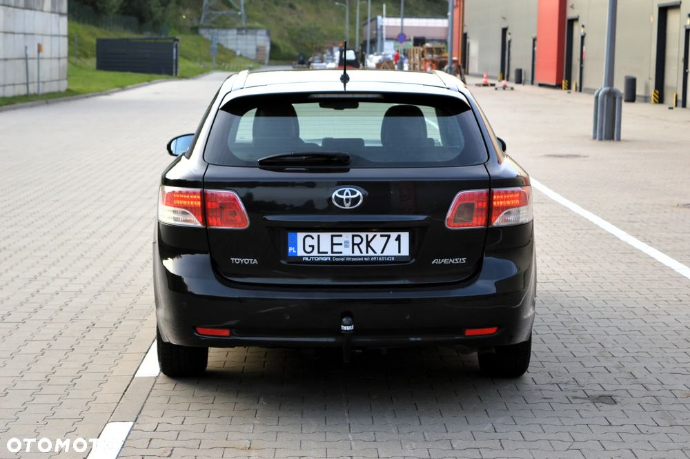 Toyota Avensis 2.0 D-4D Sol - 28