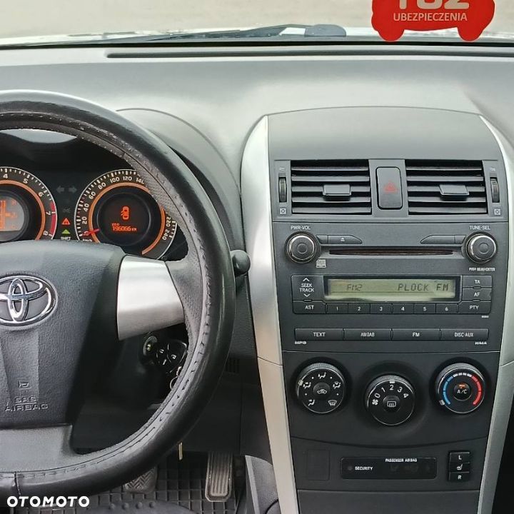 Toyota Corolla 1.6 Luna - 2