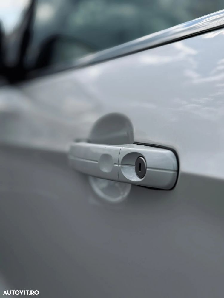 Ford Kuga 2.0 TDCi 4x4 Aut. Vignale - 8