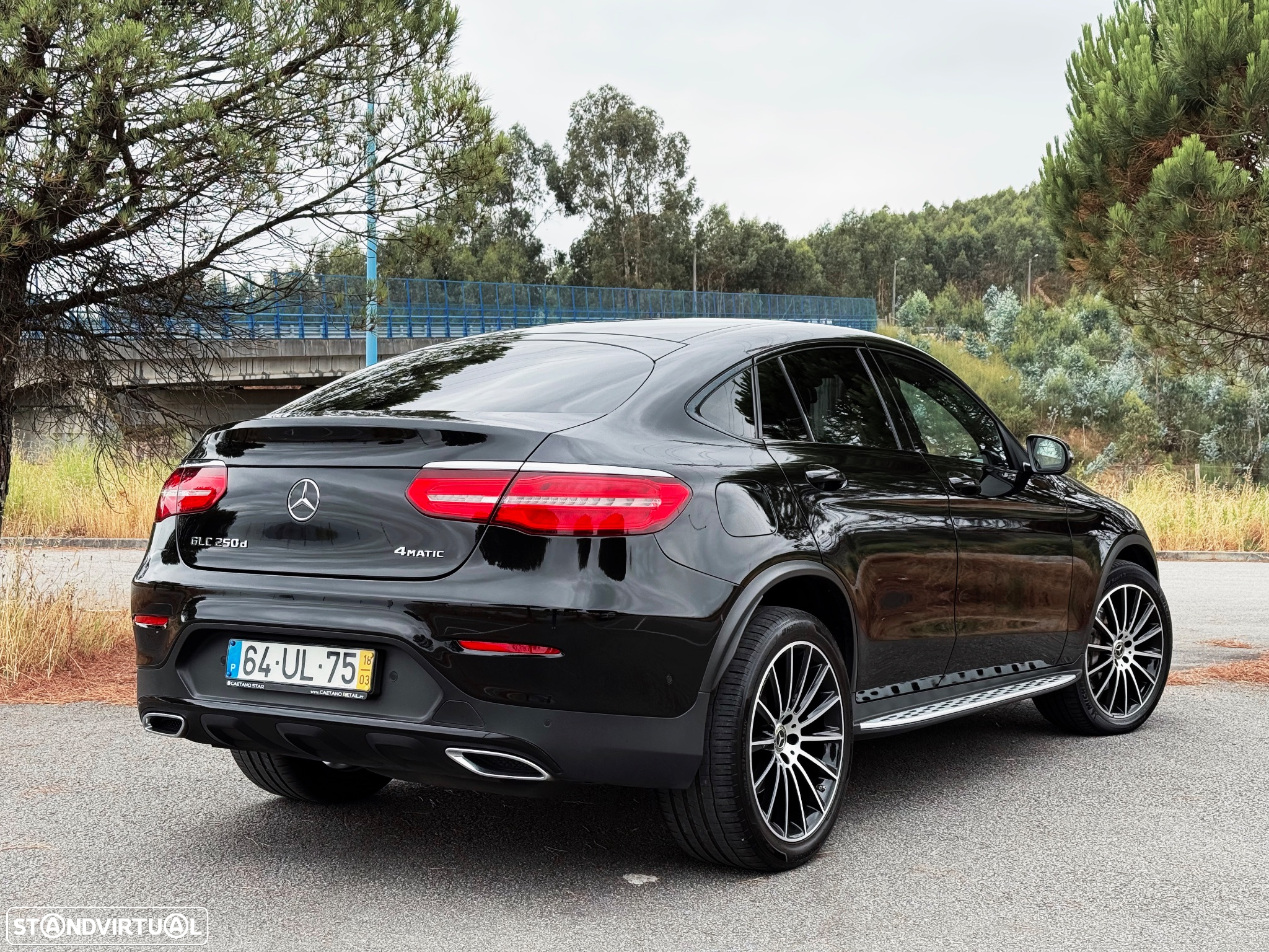 Mercedes-Benz GLC 250 d Coupé AMG Line 4-Matic - 2