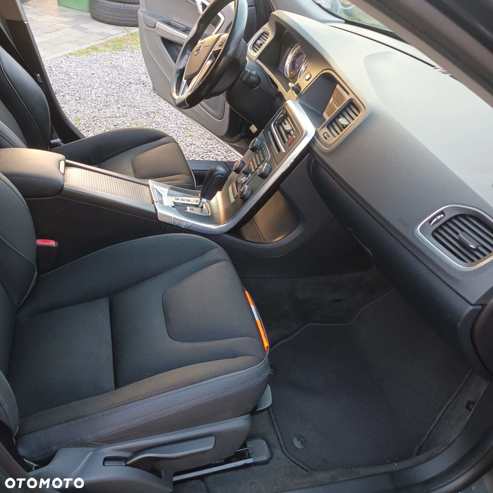 Volvo S60 D4 Geartronic Momentum - 12