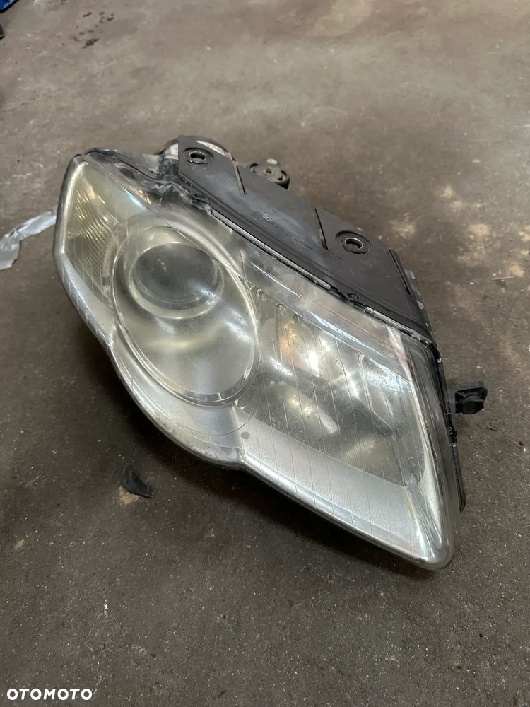 VW PASSAT B6 LAMPA PRAWA PRZEDNIA 3C0941006AB - 1