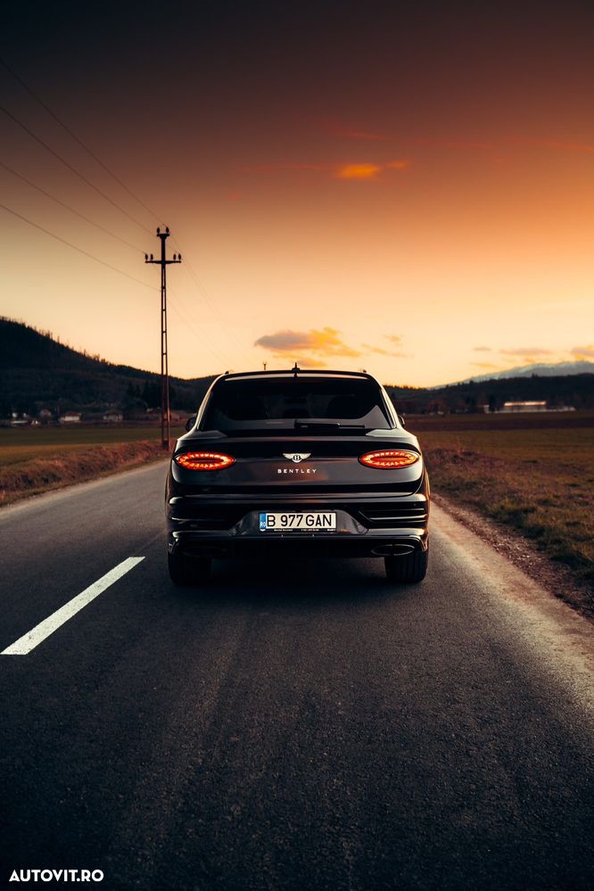 Bentley Bentayga - 9