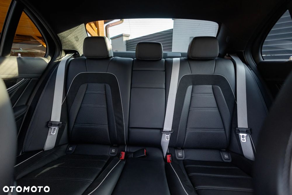 Mercedes-Benz Klasa E AMG 63 S 4-Matic+ - 26