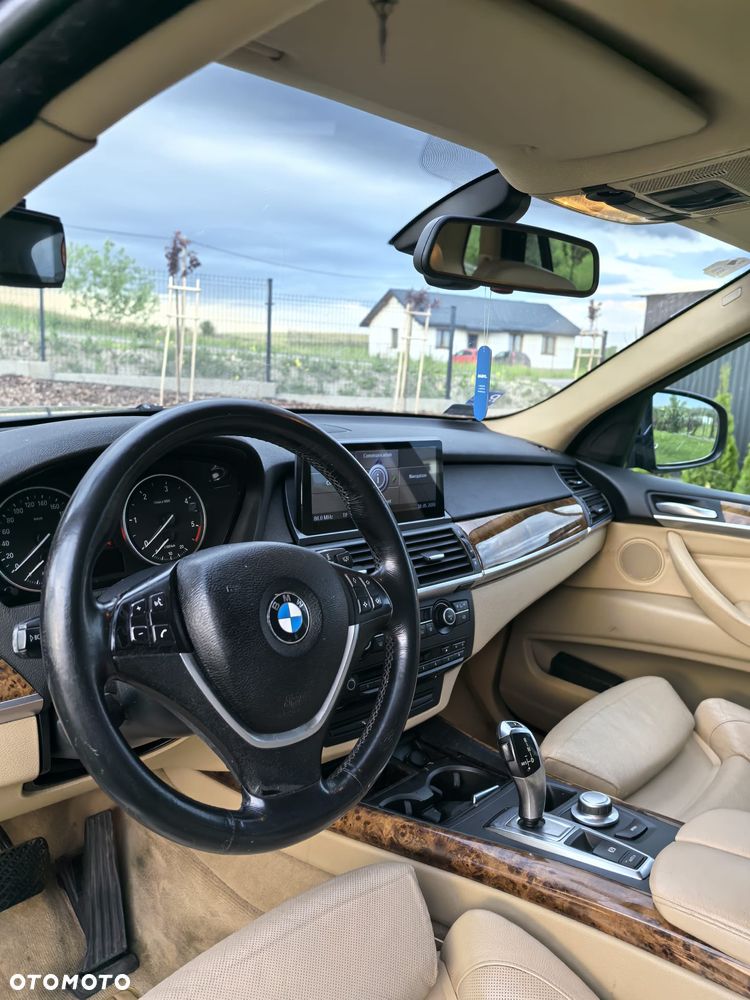 BMW X5 3.0sd xDrive - 10