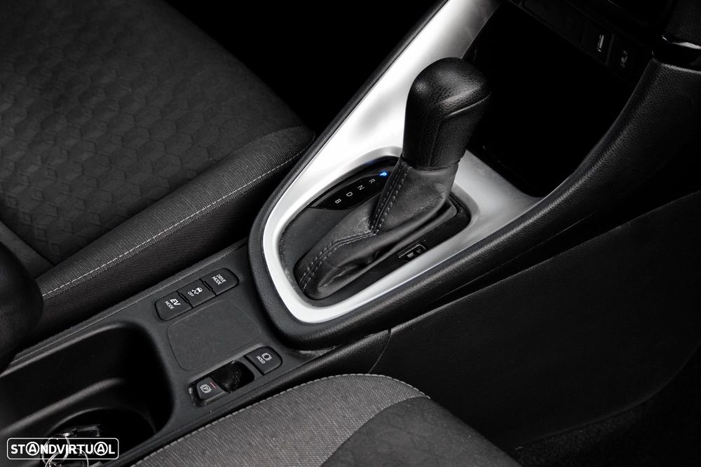 Toyota Yaris 1.5 HDF Comfort - 14