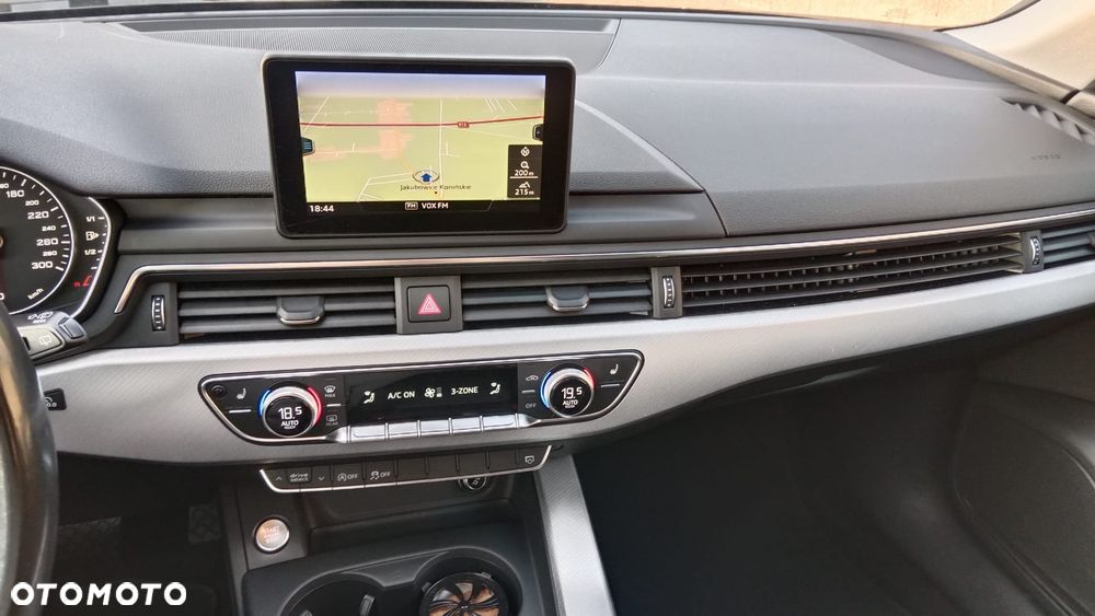 Audi A4 Avant - 25