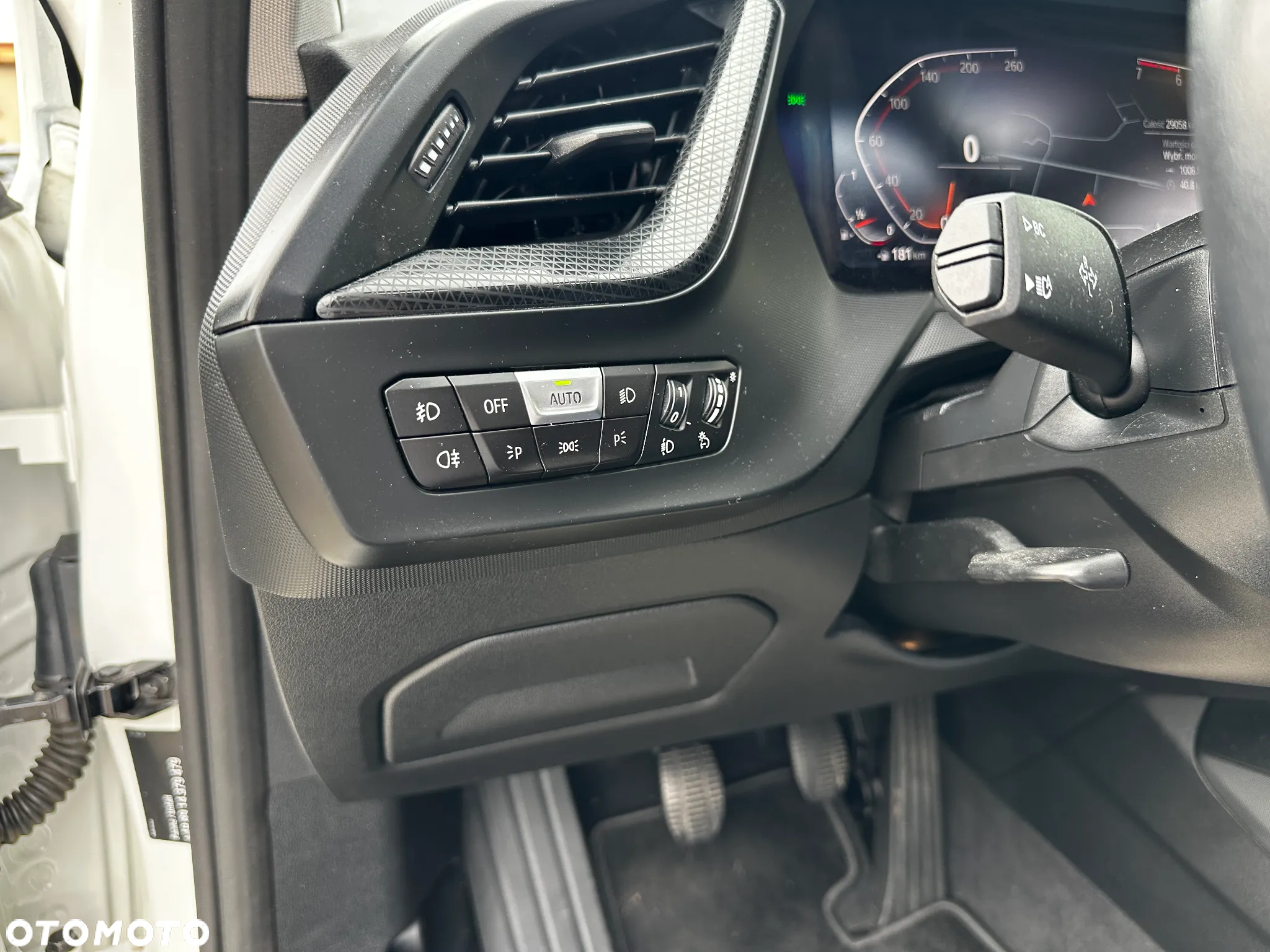 BMW Seria 1 - 18