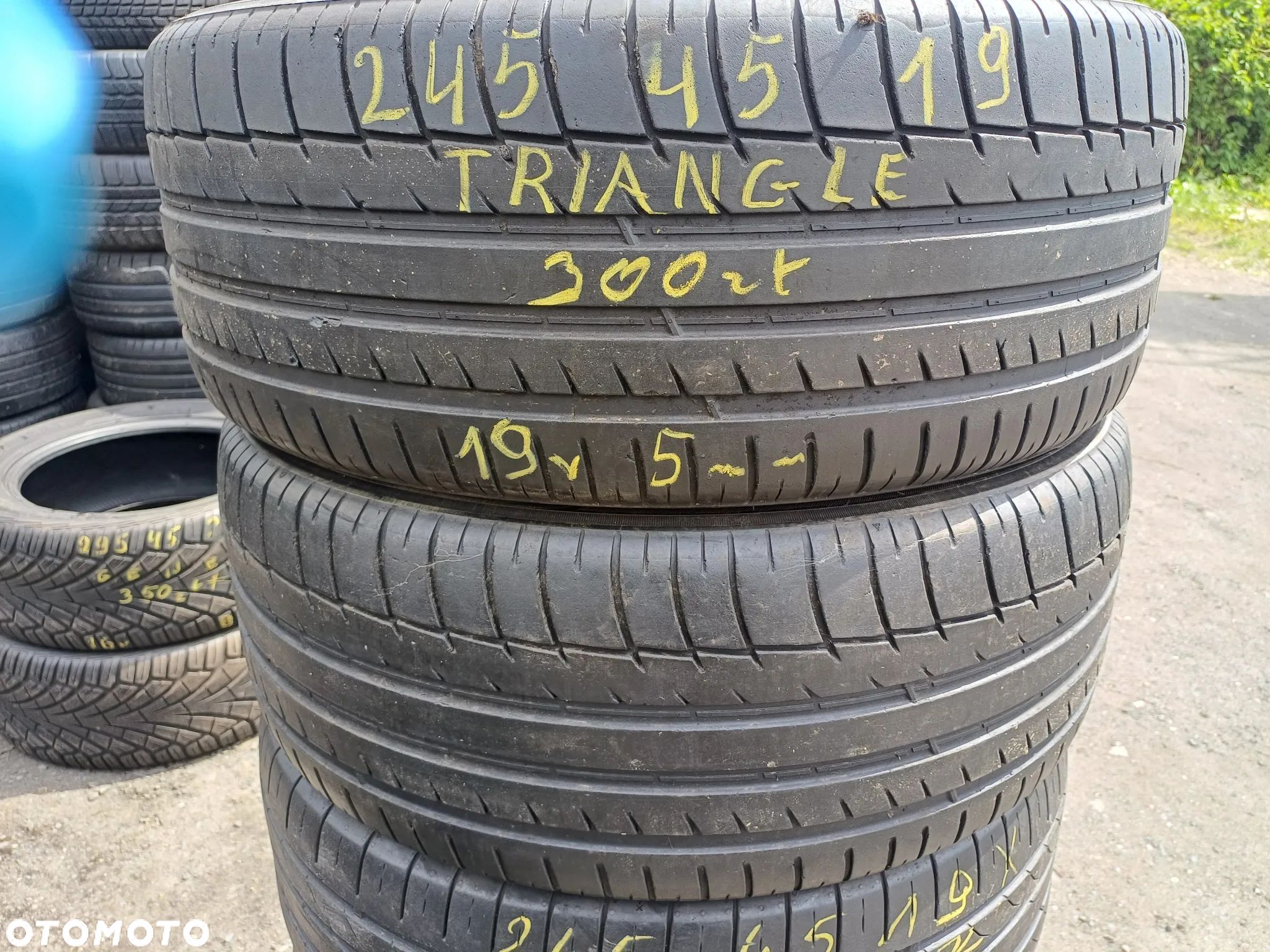 245/45/19 Triangle - 1