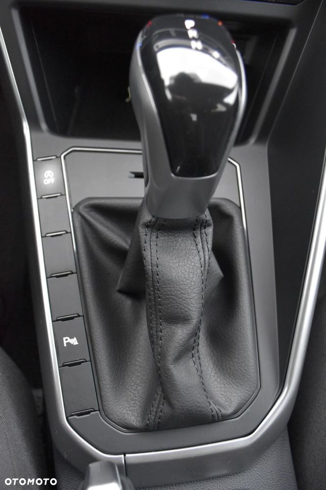 Volkswagen Taigo 1.0 TSI Life DSG - 23