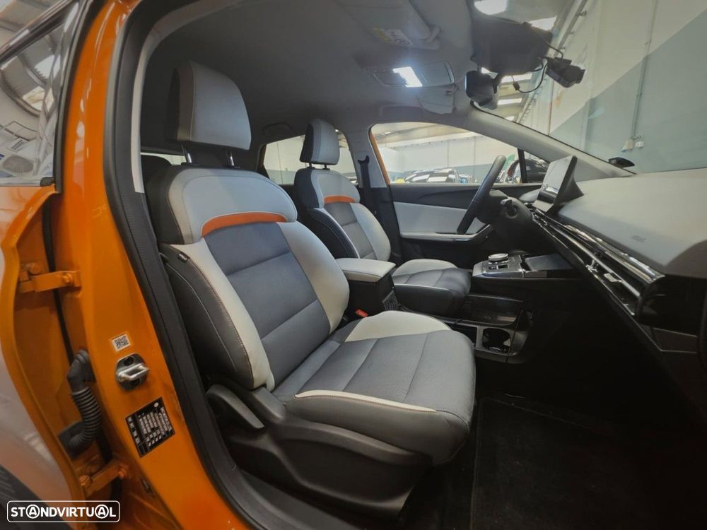 MG MG4 64 kWh Luxury - 13