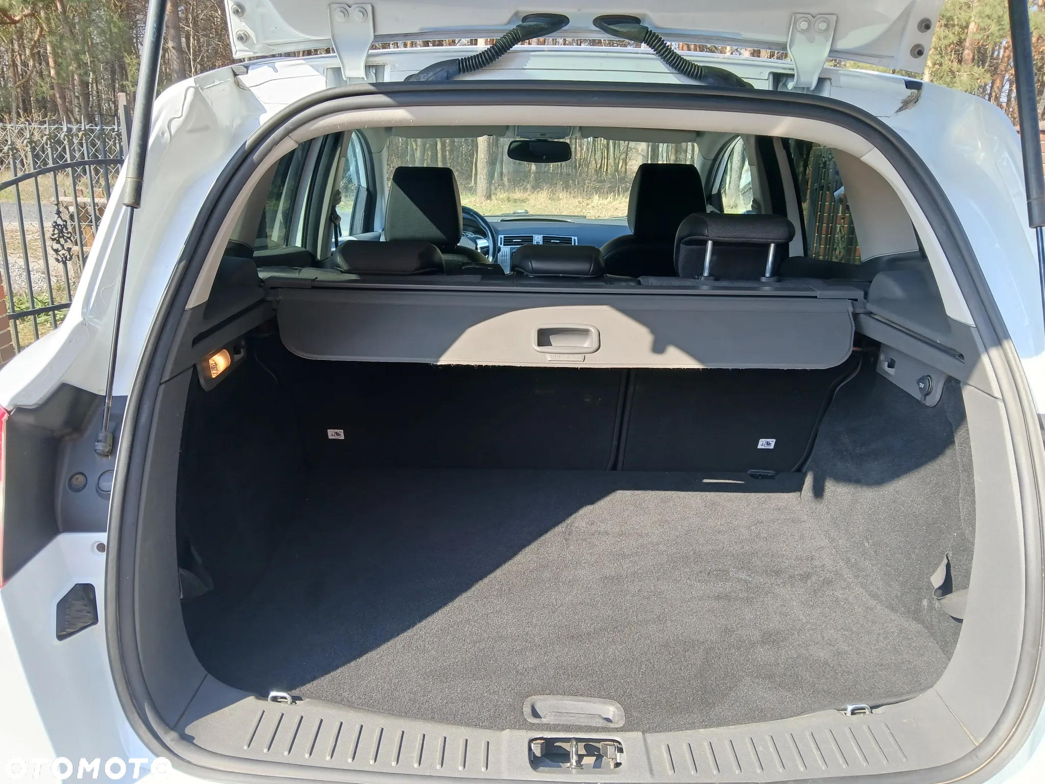 Ford Kuga - 20
