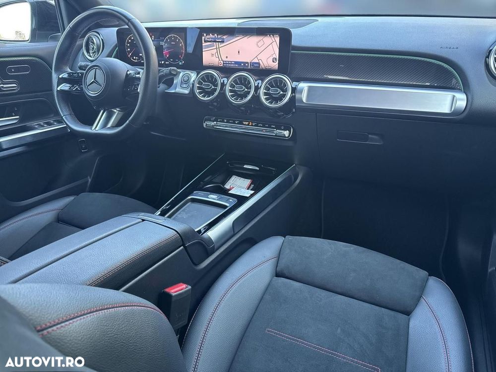 Mercedes-Benz GLB - 13