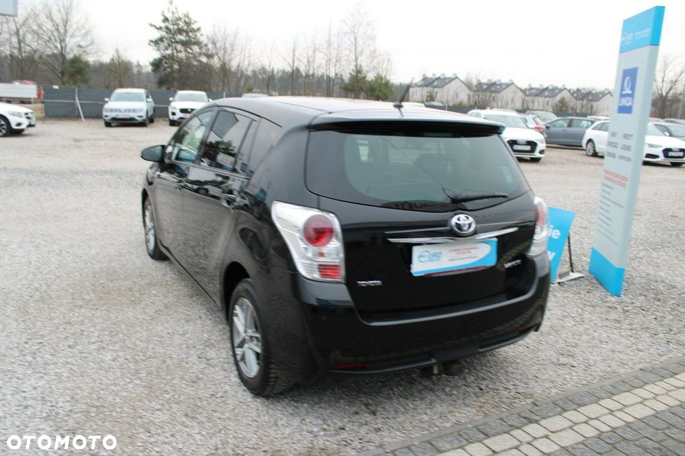 Toyota Verso - 9