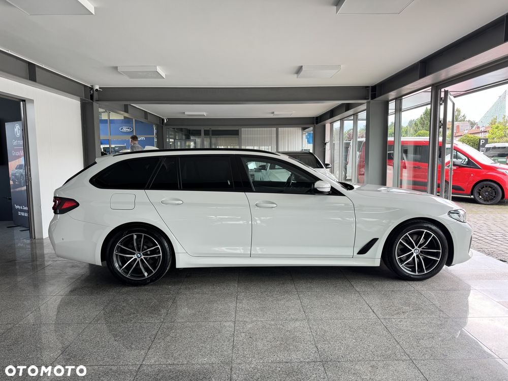 BMW Seria 5 520d xDrive mHEV M Sport sport - 17