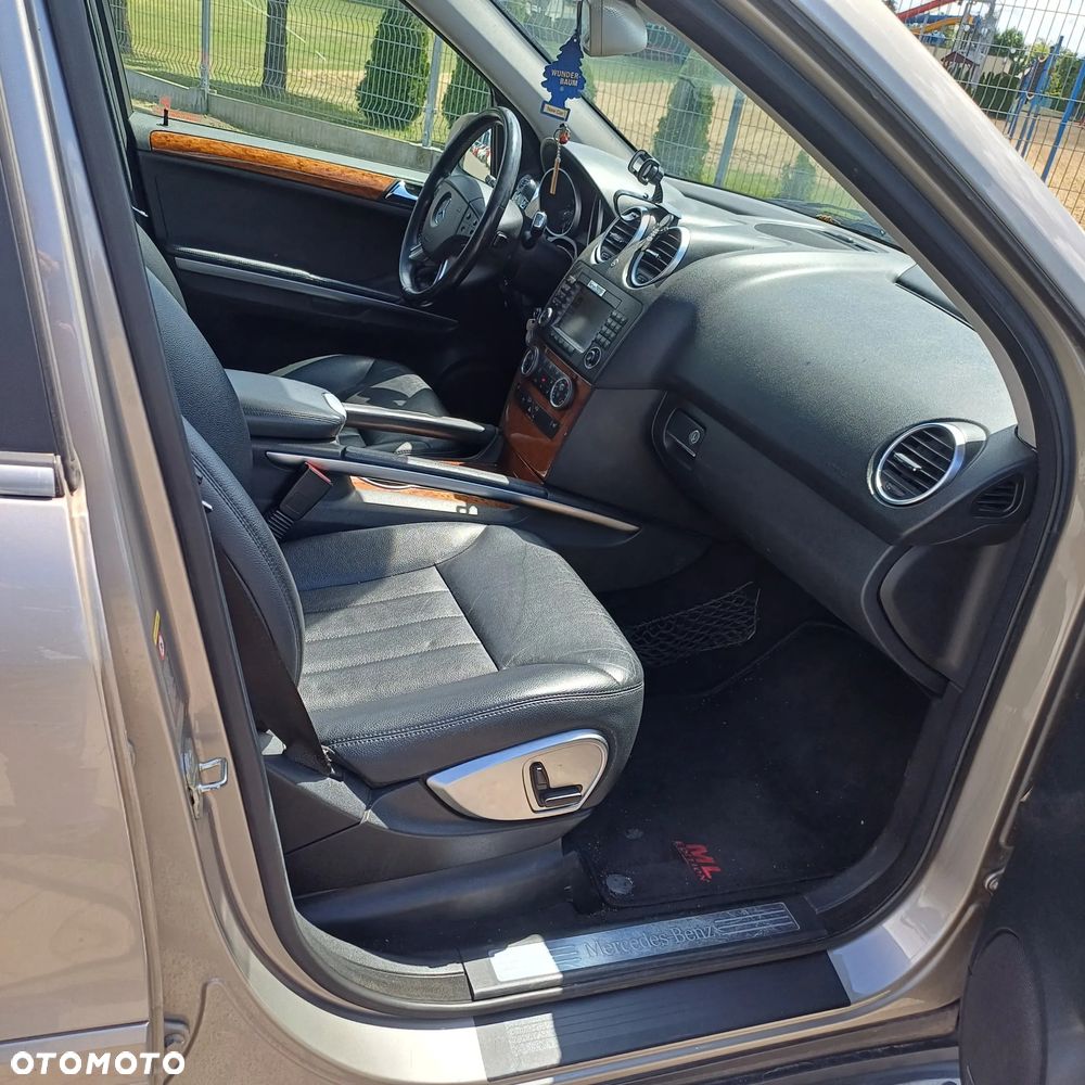 Mercedes-Benz ML 350 4-Matic - 8