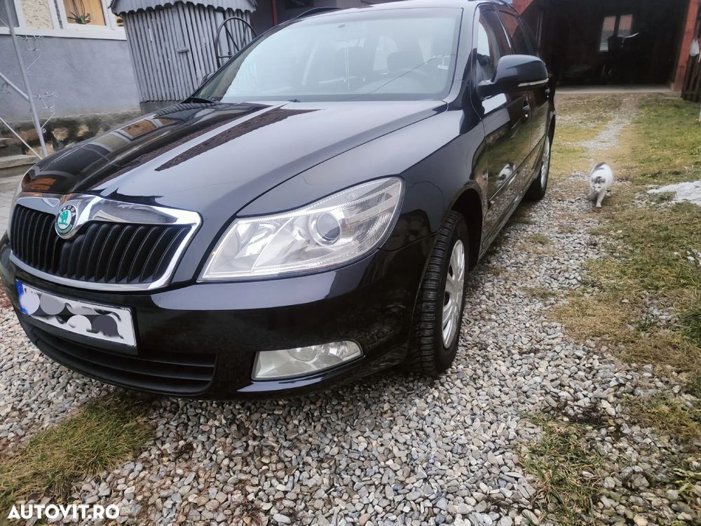 Skoda Octavia 1.6 TDI DPF Ambiente - 1