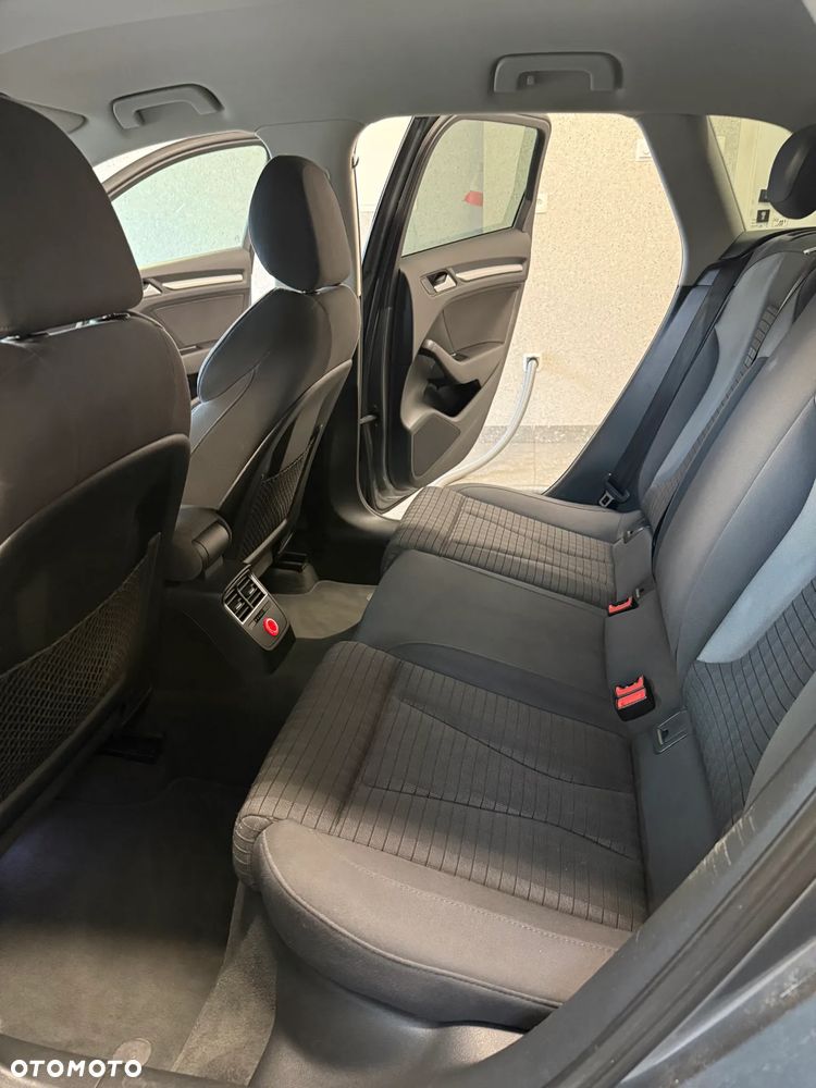 Audi A3 Sportback 2.0 TDI (clean diesel) Ambiente - 16