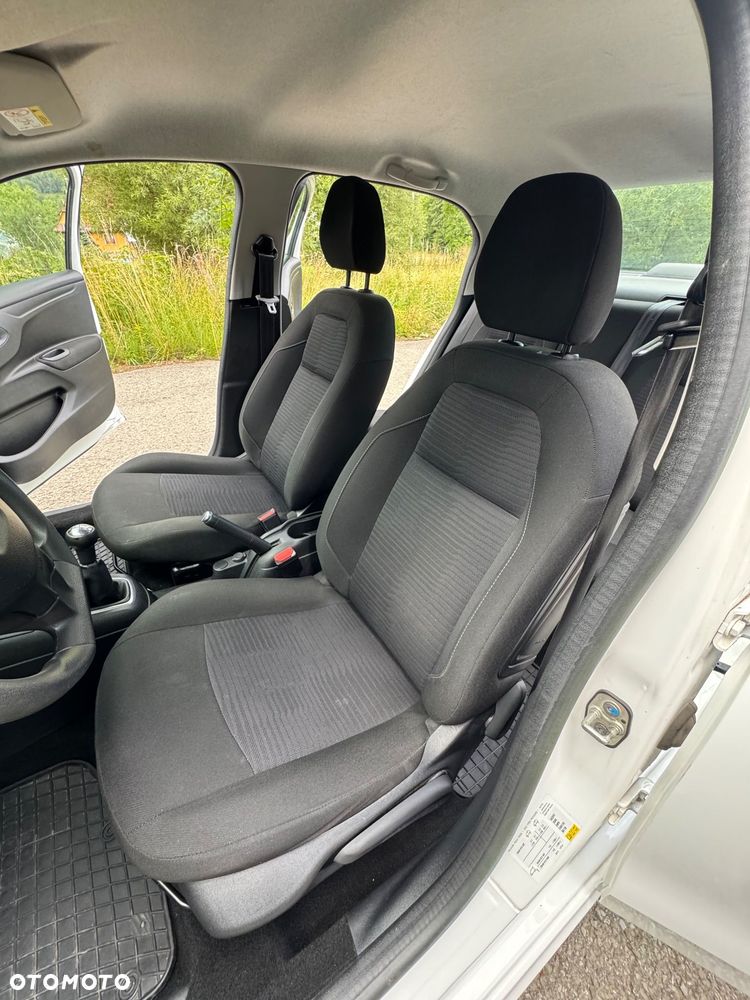 Peugeot 301 1.2 Pure Tech Active - 13