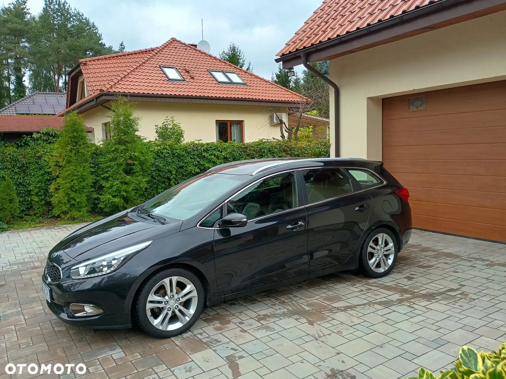 Kia Ceed - 9