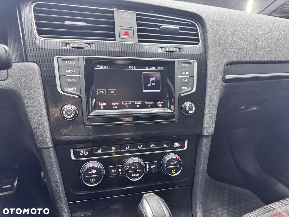 Volkswagen Golf GTI Performance BlueMotion Technology DSG - 16