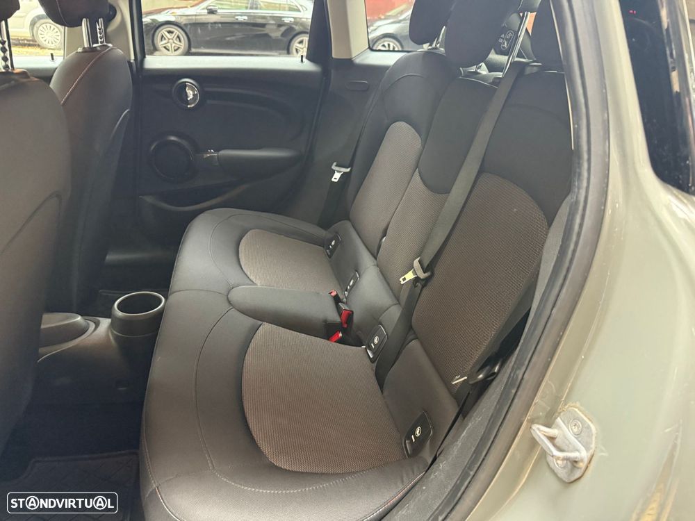 MINI 5 Portas Cooper D - 20