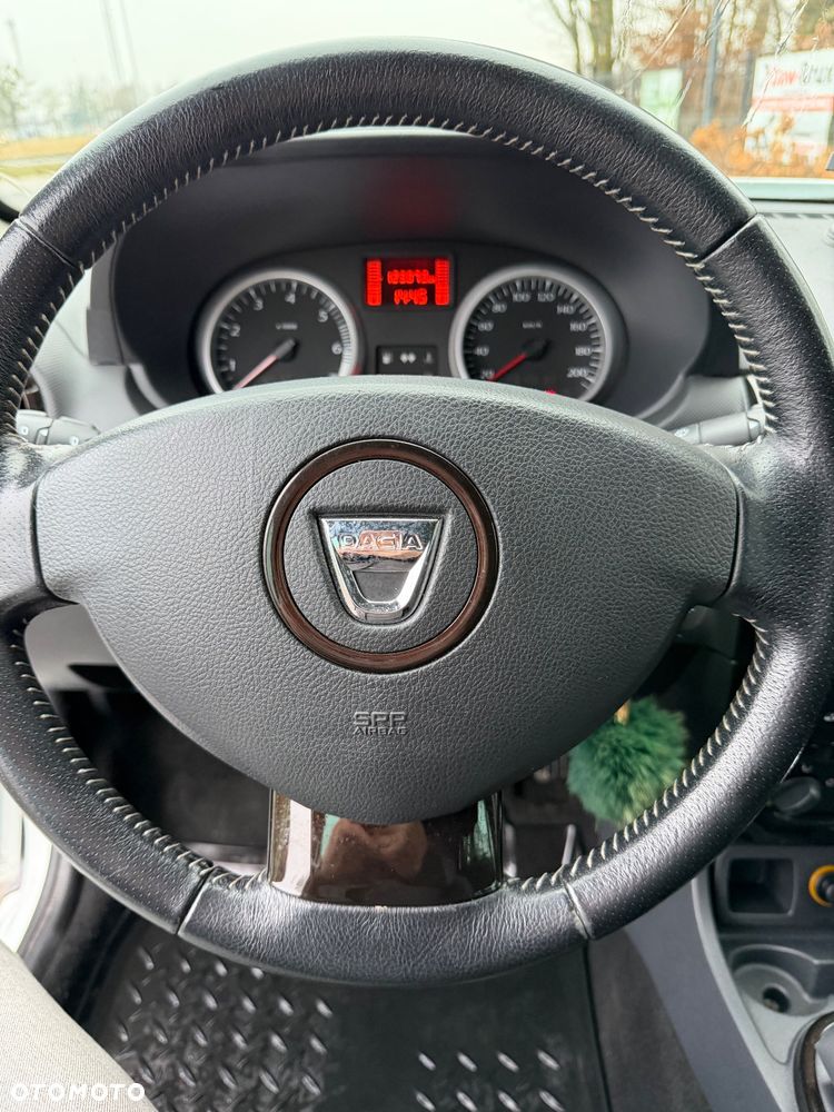 Dacia Duster 1.5 dCi Laureate - 14