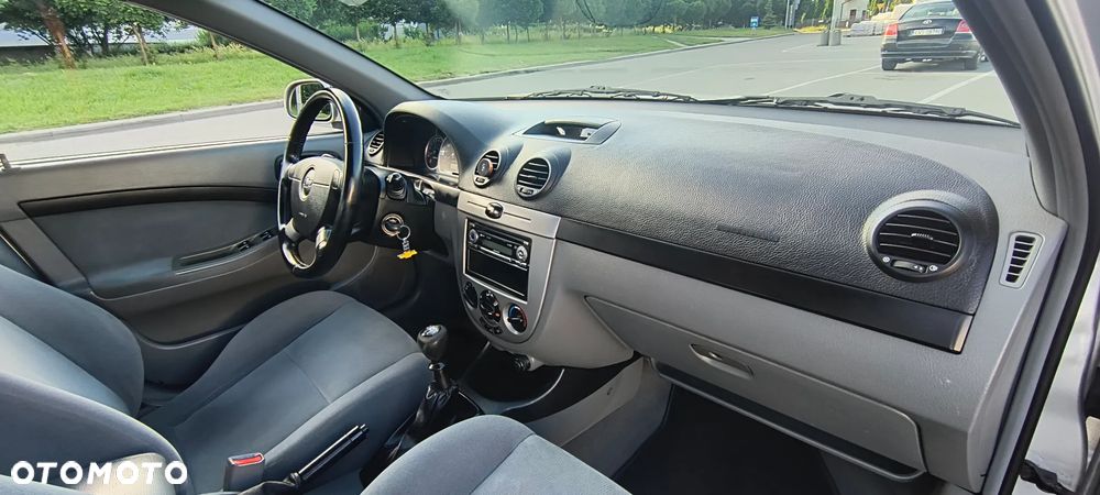 Chevrolet Lacetti 1.6 SX - 12