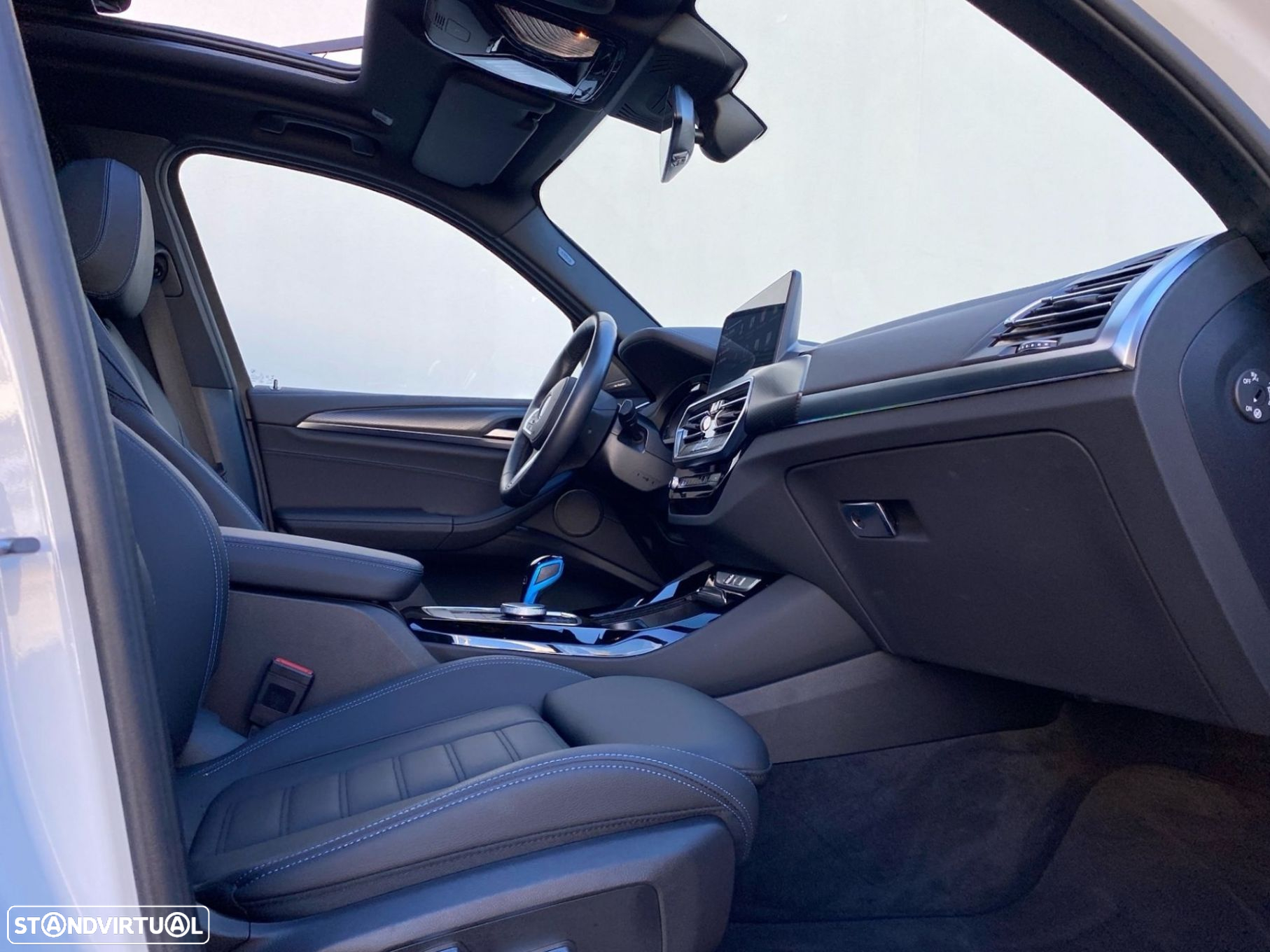 BMW iX3 M Sport Impressive - 23
